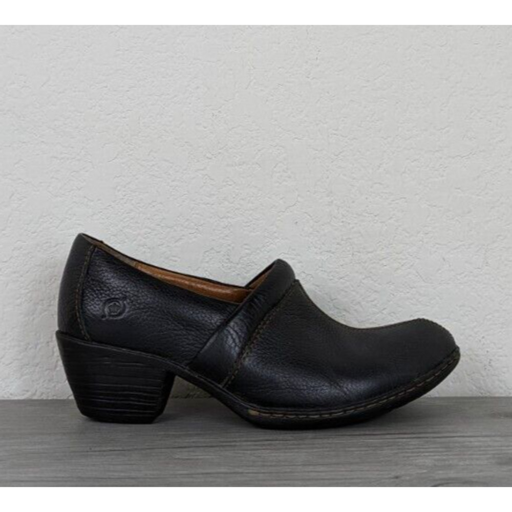 Born Black Leather Low Heel Slip On Pointed Toe Comfort Career Loafer sz 7